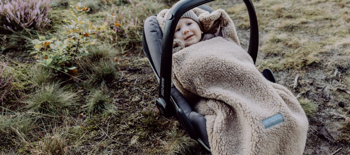 Erstausstattung Winterbaby – was Dein Baby zum Warmhalten braucht