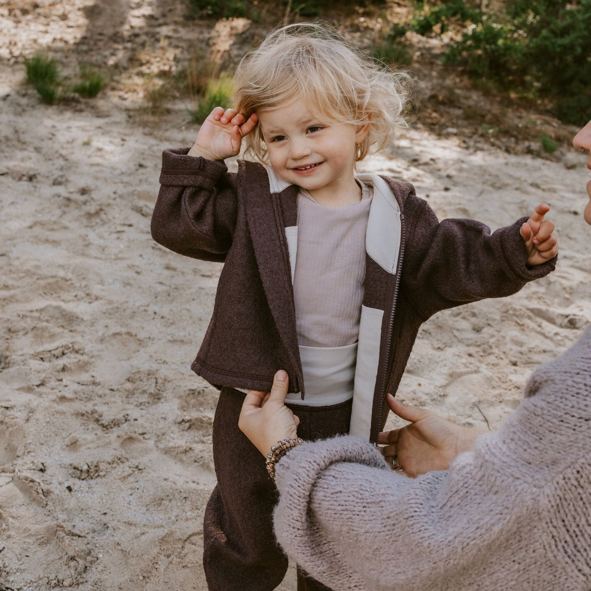 Walk Jacke | Essential Chocolate